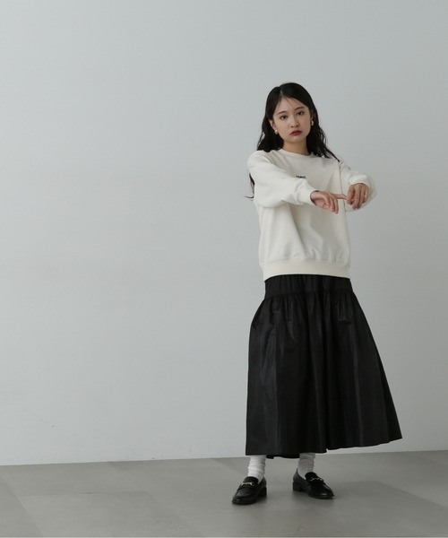 N.(N. Natural Beauty Basic)(エヌエヌナチュラルビューティーベーシック)の「◆シャイニーティアードスカート(スカート・レディース・ブラック/カーキ・MEDIUM)」の14枚目の写真