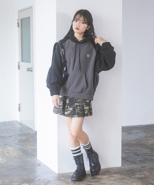 カモフラプリーツスカート（スカート）｜repipi armario（レピピ