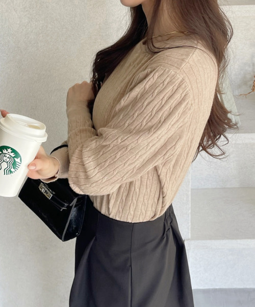 Ada.（エイダ）の「クルーネック コンパクト 長袖 ベーシック ケーブル ニット（ニット/セーター・レディース・ネイビー/ベージュ/グレー/アイボリー/ピンク/レッド/ブラック/ライトブルー・M/L）」の13枚目の写真