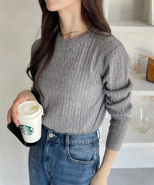 Ada.（エイダ）の「クルーネック コンパクト 長袖 ベーシック ケーブル ニット（ニット/セーター・レディース・ネイビー/ベージュ/グレー/アイボリー/ピンク/レッド/ブラック/ライトブルー・M/L）」の11枚目の写真