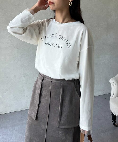Chez toi(シェトワ)の「チュール重ねロゴロンT(Tシャツ/カットソー・レディース・チャコールグレー/オフホワイト/グレイッシュベージュ・FREE)」の7枚目の写真