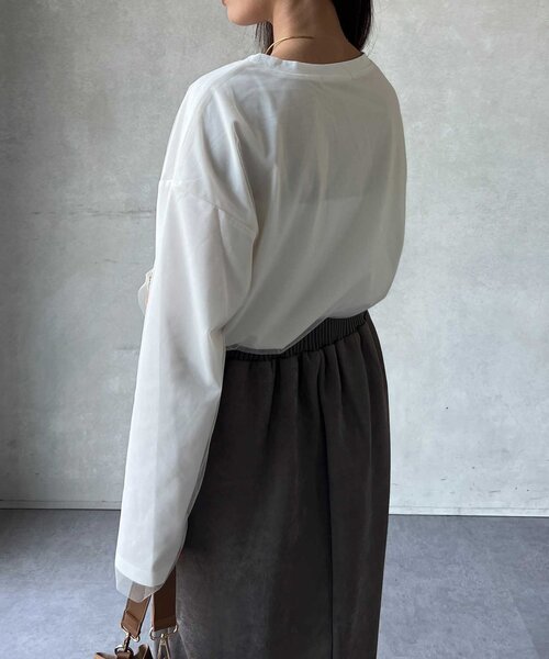 Chez toi(シェトワ)の「チュール重ねロゴロンT(Tシャツ/カットソー・レディース・チャコールグレー/オフホワイト/グレイッシュベージュ・FREE)」の9枚目の写真