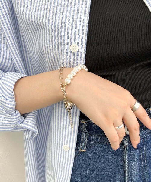 fredy emue（フレディエミュ）の「パール×チェーンブレス（ブレスレット・レディース・ゴールド/オフホワイト・FREE）」の7枚目の写真