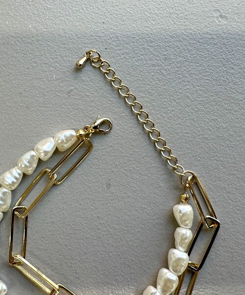 fredy emue（フレディエミュ）の「パール×チェーンブレス（ブレスレット・レディース・ゴールド/オフホワイト・FREE）」の11枚目の写真