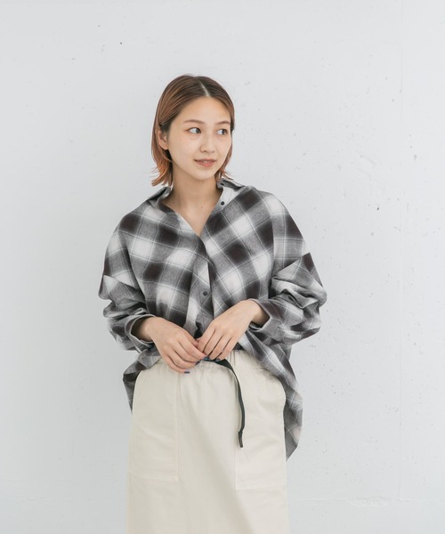 EKAL（エカル）の「バイアスオンブレチェックシャツ（シャツ/ブラウス・レディース・ブラック/レッド・ONE）」の8枚目の写真