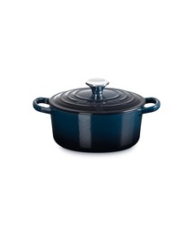美品！ ル・クルーゼ マルミット 22cm ブルーベルパープル/ブラックマット Amazon｜ル・クルーゼ(Le Creuset) ポケモン マルミット 22cm (イリ
