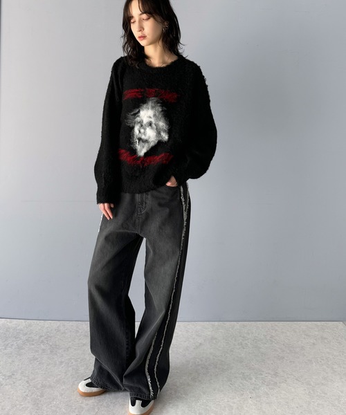 classicalelf(クラシカルエルフ)の「1枚で映える主役級トップス。人物モチーフ起毛シャギー素材ニット(ニット/セーター・メンズ・グレー/ブラック/ブラウン・LARGE/MEDIUM/SMALL/X-LARGE)」の7枚目の写真