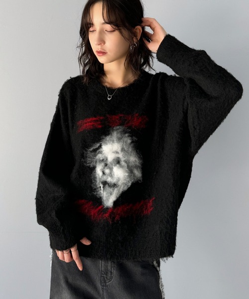 classicalelf(クラシカルエルフ)の「1枚で映える主役級トップス。人物モチーフ起毛シャギー素材ニット(ニット/セーター・メンズ・グレー/ブラック/ブラウン・LARGE/MEDIUM/SMALL/X-LARGE)」の9枚目の写真