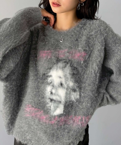 classicalelf(クラシカルエルフ)の「1枚で映える主役級トップス。人物モチーフ起毛シャギー素材ニット(ニット/セーター・メンズ・グレー/ブラック/ブラウン・LARGE/MEDIUM/SMALL/X-LARGE)」の11枚目の写真