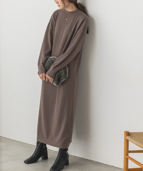 hunch（ハンチ）の「【静電気防止】やわもちヤーン バックスリットワンピース（ワンピース・レディース・モカ/ブラック/アイボリー・FREE）」の3枚目の写真