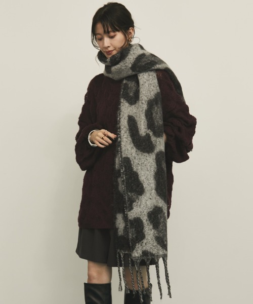 MERLOT（メルロー）の「モヘアライクレオパードマフラー（マフラー・レディース・ベージュ/ブラウン/グレー・FREE）」の6枚目の写真