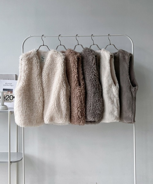 AS KNOW AS plus（アズノゥアズプラス）の「◎アソートファーベスト（ベスト・レディース・アイボリー系/アイボリー/ブラウン系/ベージュ/モカ/チャコール/グレー系1/ブラウン系1・FREE）」の9枚目の写真