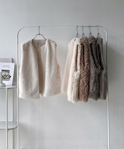 AS KNOW AS plus（アズノゥアズプラス）の「◎アソートファーベスト（ベスト・レディース・アイボリー系/アイボリー/ブラウン系/ベージュ/モカ/チャコール/グレー系1/ブラウン系1・FREE）」の15枚目の写真