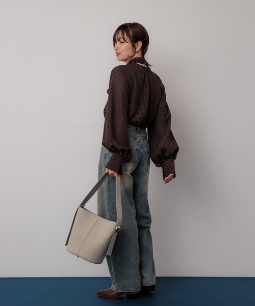 SENSE OF PLACE by URBAN RESEARCH（センスオブプレイスバイアーバンリサーチ）の「スエードライクワンハンドルバッグ（ハンドバッグ・レディース・ライトベージュ/ベージュ・ONE）」の6枚目の写真