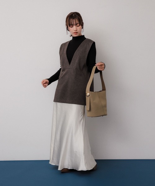 SENSE OF PLACE by URBAN RESEARCH（センスオブプレイスバイアーバンリサーチ）の「スエードライクワンハンドルバッグ（ハンドバッグ・レディース・ライトベージュ/ベージュ・ONE）」の15枚目の写真