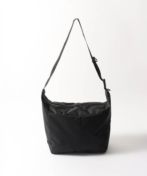 BAICYCLON by Bagjack（バイシクロン バイ バグジャック）の「BAICYCLON by bagjack / バイシクロン SHOULDER BAG 210D NYLON AIR  BCL-28（ショルダーバッグ・メンズ・ブラック・FREE）」の2枚目の写真