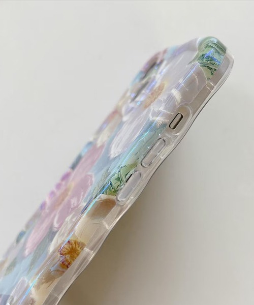 Fun & Daily(ファンアンドデイリー)の「Art Flower iPhone Case 14 / 15 / 16 / 17 / Plus / Pro / Pro Max / Air アイフォンケース(スマホケース/カバー・レディース・マルチ/パープル・iPhone 16 Pro Max/iPhone 16 Pro/iPhone 16 Plus/iPhone 16/iPhone 15 Pro Max/iPhone 15 Pro/iPhone 15 Plus/iPhone 15/iPhone 14/iPhone 14 Plus/iPhone 14 Pro/iPhone 14 Pro Max/iPhone 17/iPhone 17 Pro/iPhone 17 Pro Max/iPhone Air)」の7枚目の写真