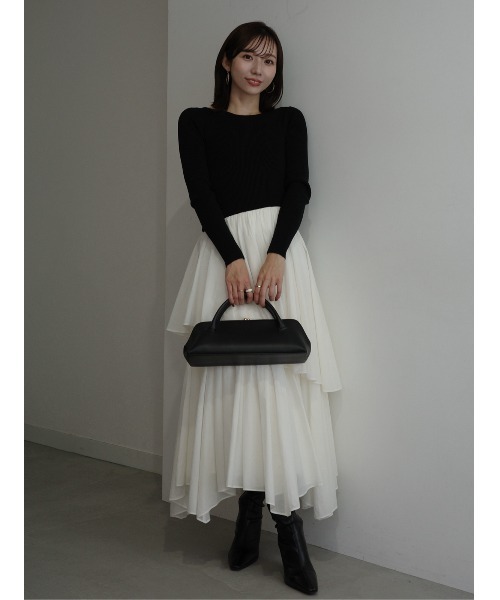 ボートネックイレギュラーヘムドッキングニットワンピース（ワンピース