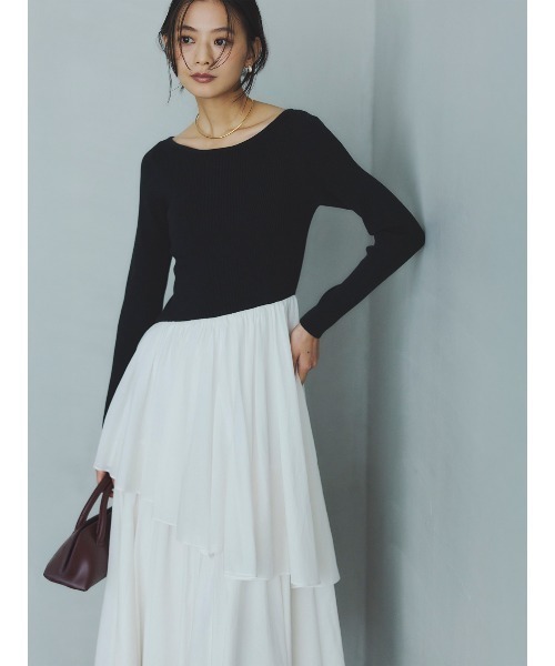 anuans（アニュアンス）の「ボートネックイレギュラーヘムドッキング