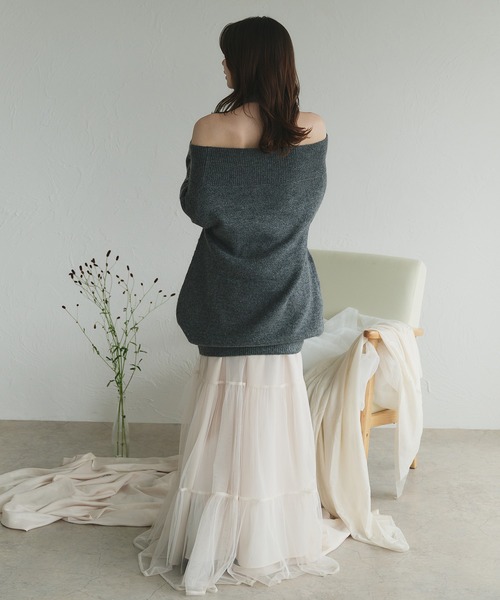 fupel(フぺル)の「Multi-way choker loose off-shoulder knit / マルチウェイチョーカールーズオフショルニット(ニット/セーター・レディース・アイボリー/グレー・FREE)」の13枚目の写真