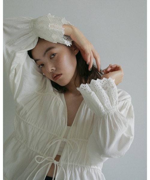 anuke（アンヌーク）の「Vneck Lace Blouse（シャツ/ブラウス）」 - WEAR