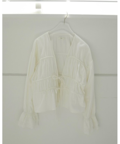 anuke（アンヌーク）の「Vneck Lace Blouse（シャツ/ブラウス）」 - WEAR
