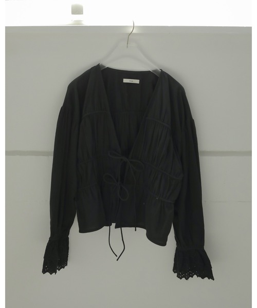 anuke（アンヌーク）の「Vneck Lace Blouse（シャツ/ブラウス）」 - WEAR