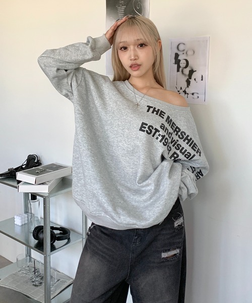 lilful（リルフル）の「レタリングロゴ ワンショルダー 肌見せ オーバーサイズスウェット（スウェット・レディース・アイボリー/グレー・M/L）」の22枚目の写真