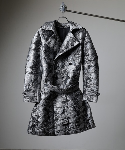 REGIEVO(レジエボ)の「Double trench coat / ダブルトレンチコート unisex(トレンチコート・メンズ・グレー/ブラック/レッド/グレー系・M/L)」の3枚目の写真
