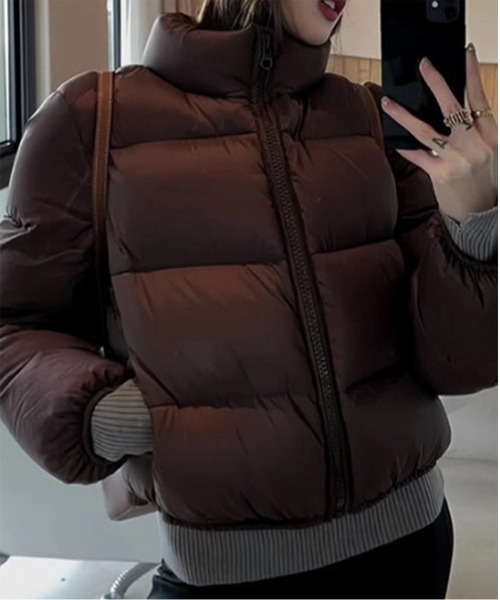 by muni:r(バイ ムニール)の「カジュアルショートダウンジャケット/2024 AW COLLECTION(ダウンジャケット/コート・レディース・ブラック/ブラウン・FREE)」の16枚目の写真