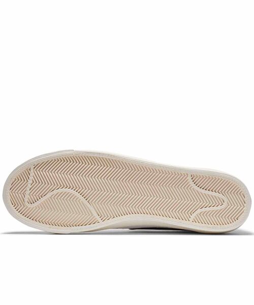 NIKE（ナイキ）の「ナイキ ブレーザー LOW '77 ビンテージ メンズシューズ / Nike Blazer Low '77 Vintage Men's Shoes DA6364-101 White（スニーカー・メンズ・ホワイト・23/23.5/24/24.5/25/25.5/26/26.5/27/27.5/28/28.5/29/29.5/30）」の4枚目の写真