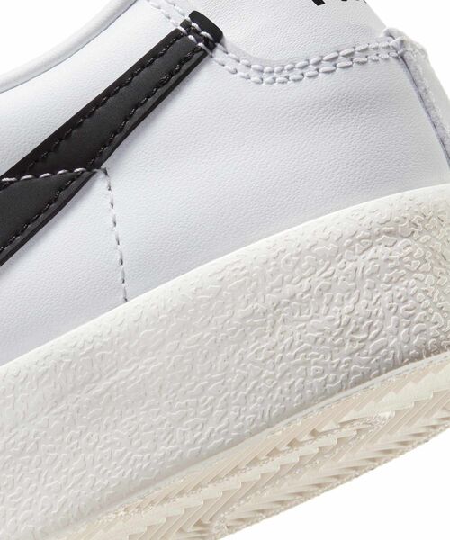 NIKE（ナイキ）の「ナイキ ブレーザー LOW '77 ビンテージ メンズシューズ / Nike Blazer Low '77 Vintage Men's Shoes DA6364-101 White（スニーカー・メンズ・ホワイト・23/23.5/24/24.5/25/25.5/26/26.5/27/27.5/28/28.5/29/29.5/30）」の10枚目の写真
