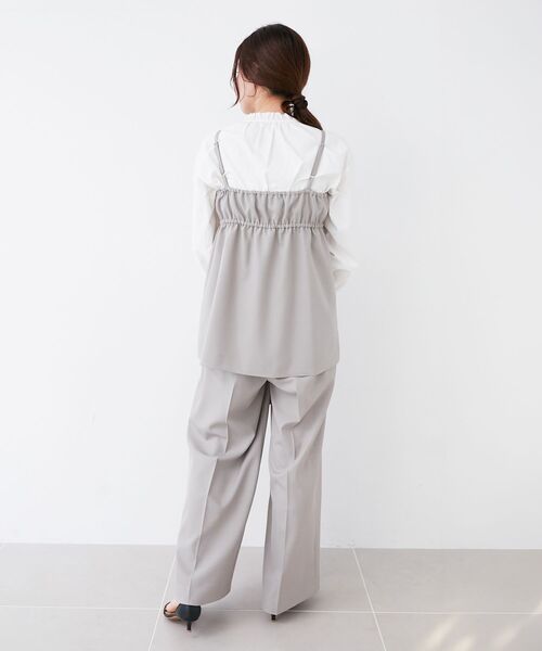 le.coeur blanc（ルクールブラン）の「サイロツイルダブルタックパンツ（その他パンツ・レディース・ブラウン/ライトグレー・38）」の6枚目の写真