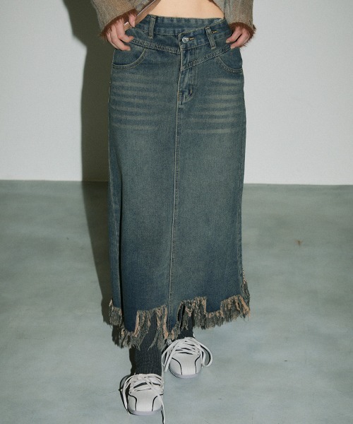 Clum(クルム)の「fringe vintage make denim skirt / フリンジデザインヴィンテージメイクデニムスカート(デニムスカート・レディース・ブルー系その他・SMALL/MEDIUM)」の1枚目の写真