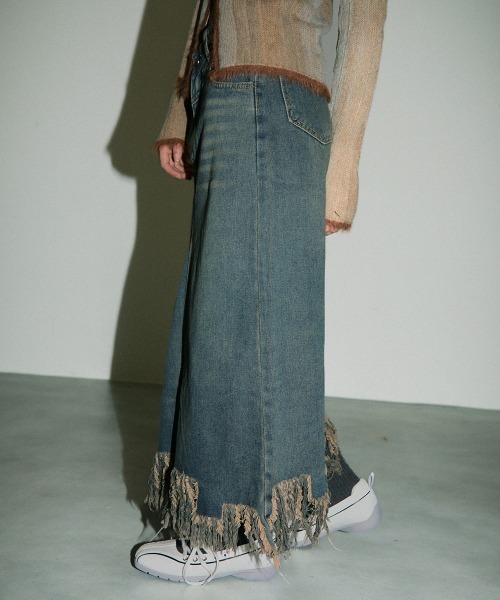 Clum(クルム)の「fringe vintage make denim skirt / フリンジデザインヴィンテージメイクデニムスカート(デニムスカート・レディース・ブルー系その他・SMALL/MEDIUM)」の2枚目の写真