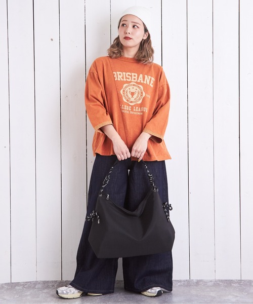 CUBE SUGAR(キューブシュガー)の「ナイロン2WAYショルダーバッグ(ショルダーバッグ・レディース・ナチュラル/ブラック・M)」の3枚目の写真