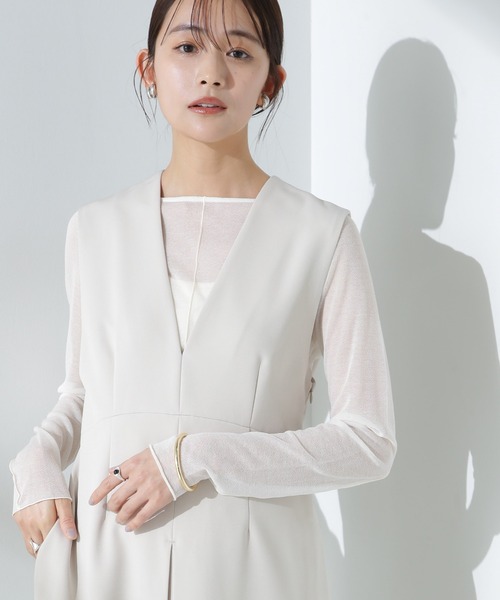 NANO universe(ナノユニバース)の「梨地シアーカットトップス(Tシャツ/カットソー・レディース・オフホワイト/ブラック/ライトブルー・S/M)」の2枚目の写真