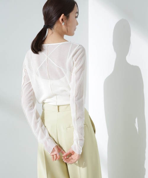 NANO universe(ナノユニバース)の「梨地シアーカットトップス(Tシャツ/カットソー・レディース・オフホワイト/ブラック/ライトブルー・S/M)」の6枚目の写真