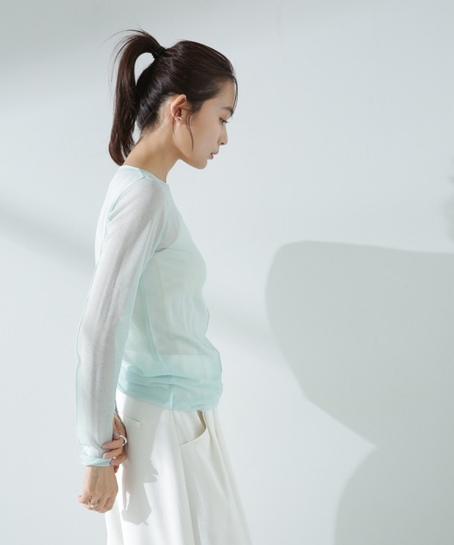 NANO universe(ナノユニバース)の「梨地シアーカットトップス(Tシャツ/カットソー・レディース・オフホワイト/ブラック/ライトブルー・S/M)」の15枚目の写真