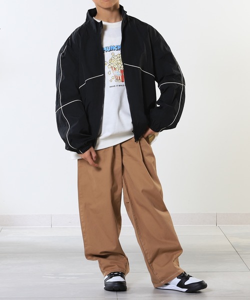 SHOO・LA・RUE（シューラルー）の「【100-150cm/洗える/男女兼用】スタンドカラー パイピングブルゾン（ブルゾン・キッズ・ブラック/パープル/ベージュ・11/10/12/15 /13/14）」の20枚目の写真