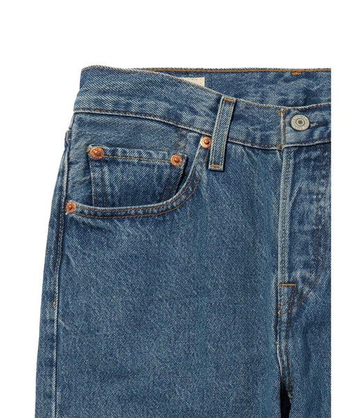 Levi's（リーバイス）の「Levi's/リーバイス 501(R) ジーンズ FOR WOMEN ミディアムインディゴ（デニムパンツ・レディース・インディゴブルー・23inch/28inch/27inch/26inch/25inch/24inch）」の5枚目の写真