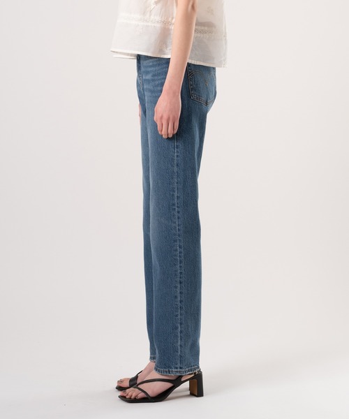 Levi's（リーバイス）の「Levi's/リーバイス 501(R) ジーンズ FOR WOMEN ミディアムインディゴ（デニムパンツ・レディース・インディゴブルー・23inch/28inch/27inch/26inch/25inch/24inch）」の13枚目の写真