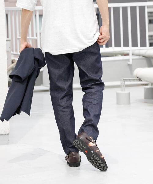 URBAN RESEARCH ROSSO MEN(アーバンリサーチロッソメン)の「『WEB限定』『XLサイズあり』ベルテッドデニムスラックス(デニムパンツ・メンズ・ブラック/インディゴブルー・SMALL/MEDIUM/LARGE/X-LARGE)」の5枚目の写真