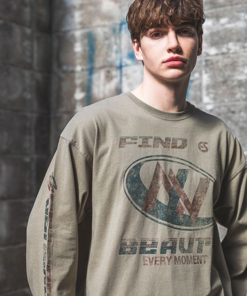 PBLIM(ページボーイリム)の「《UNISEX》スプレーロゴロンT(Tシャツ/カットソー・レディース・ベージュ/ブラック/ホワイト・MEDIUM/LARGE)」の1枚目の写真