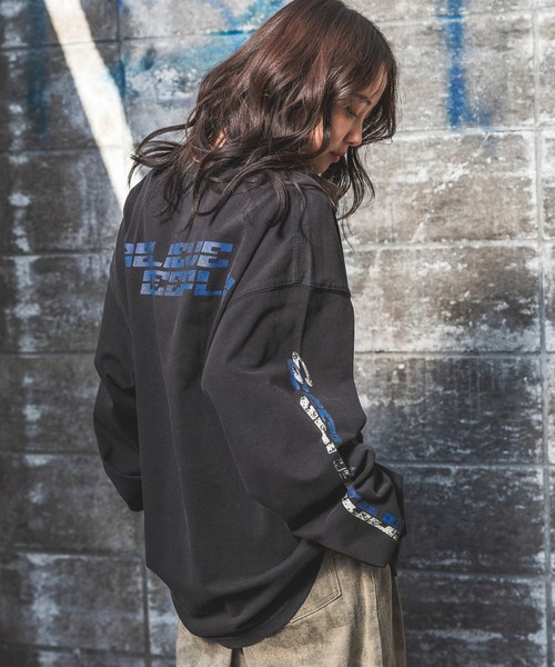 PBLIM(ページボーイリム)の「《UNISEX》スプレーロゴロンT(Tシャツ/カットソー・レディース・ベージュ/ブラック/ホワイト・MEDIUM/LARGE)」の3枚目の写真