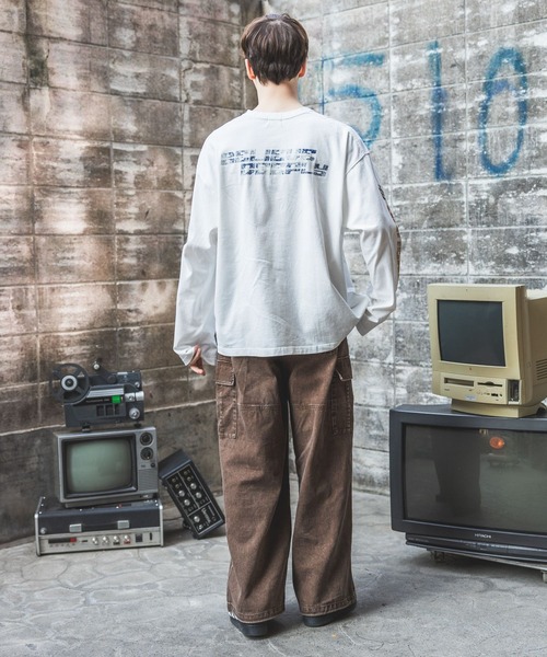 PBLIM(ページボーイリム)の「《UNISEX》スプレーロゴロンT(Tシャツ/カットソー・レディース・ベージュ/ブラック/ホワイト・MEDIUM/LARGE)」の7枚目の写真