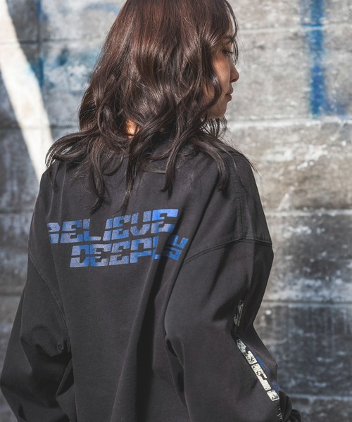 PBLIM(ページボーイリム)の「《UNISEX》スプレーロゴロンT(Tシャツ/カットソー・レディース・ベージュ/ブラック/ホワイト・MEDIUM/LARGE)」の18枚目の写真