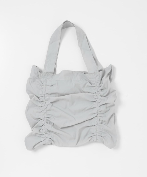 SMELLY（スメリー）の「ナイロンギャザートート（トートバッグ・レディース・チャコールグレー/ライトグレー・-）」の13枚目の写真