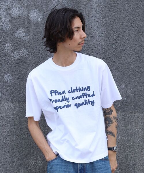 FFEIN(フェイン)の「【FFEIN(フェイン)】手書きロゴショート丈Tシャツ / Tシャツ クルーネック 半袖 プリント 手書きロゴ【短丈】(Tシャツ/カットソー・メンズ・ホワイト/ブルー/チャコール/アイボリー/モカ/その他1/レモンイエロー/ライトブルー・LARGE/MEDIUM/SMALL)」の12枚目の写真