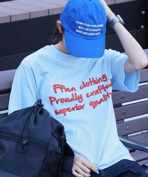 FFEIN(フェイン)の「【FFEIN(フェイン)】手書きロゴショート丈Tシャツ / Tシャツ クルーネック 半袖 プリント 手書きロゴ【短丈】(Tシャツ/カットソー・メンズ・ホワイト/ブルー/チャコール/アイボリー/モカ/その他1/レモンイエロー/ライトブルー・LARGE/MEDIUM/SMALL)」の21枚目の写真